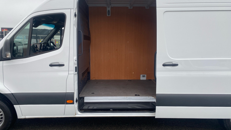 Mercedes-Benz Sprinter 315Cdi L3 Diesel Rwd 3.5t H2 Pro Van